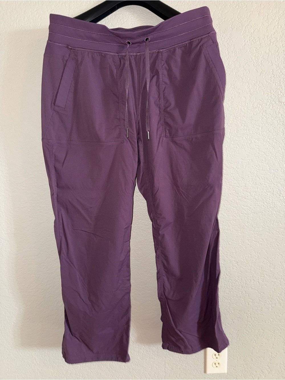 Lululemon Dance Studio Pants Mid-Rise - Size 14 - Grape Thistle